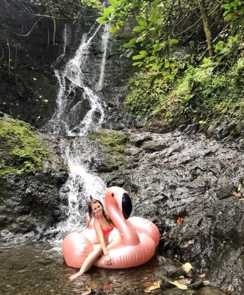 Goofy Girls Are The Best Kind Of Girlfriend