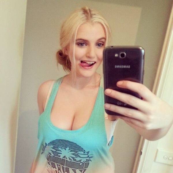 Girls Always Look Great In Those Tank Tops