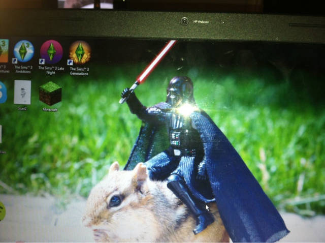 Sometimes People Arrange Their Desktops In Most Genius Ways