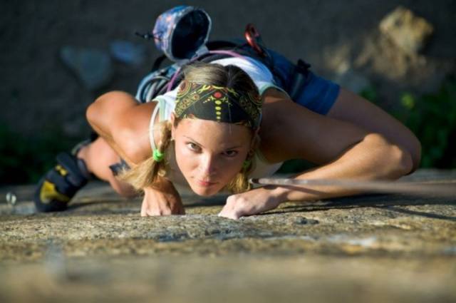 No Height Can Stop These Girls!