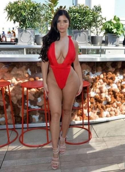 These Hips And Waists Come Straight From Heaven