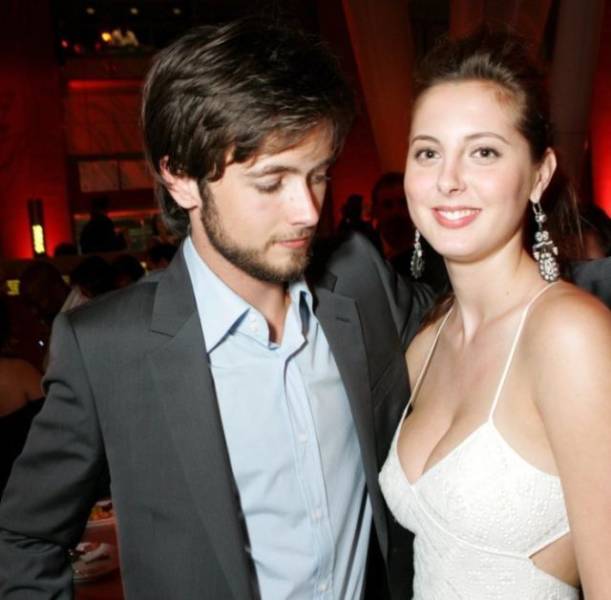 Men Will Always Stare At Them...