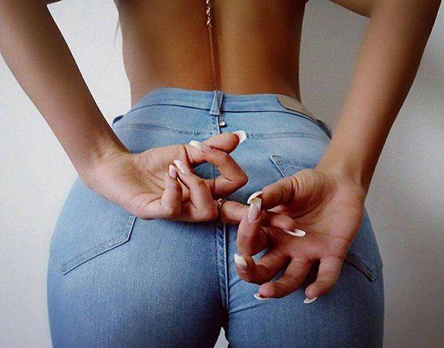 These Jeans Can’t Take It Anymore!