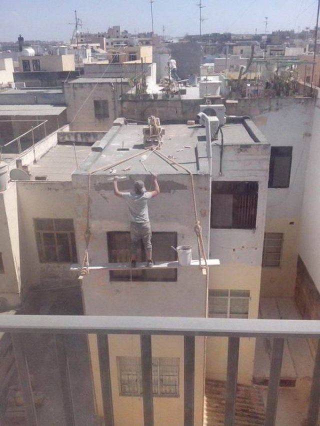 Darwin’s Award Will Never Run Out Of Competitors