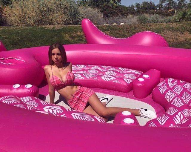 Girls Invite You To Join Them In The Pool