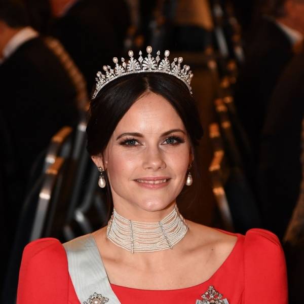 Beautiful Royal Women From Different Countries