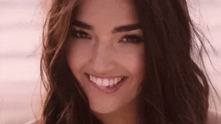 GIFs of Really Hot Girls