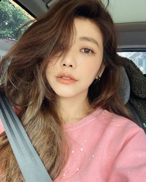 This Taiwanese Beauty Has Become An Internet Sensation