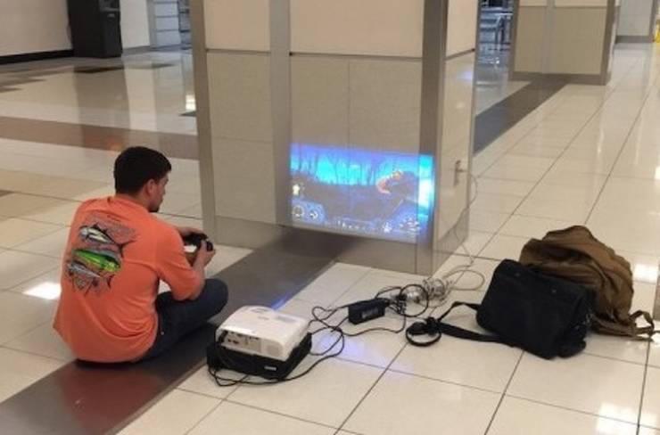 People Who Refuse To Live In The Current Year