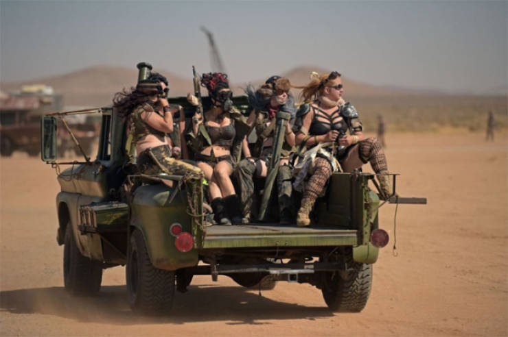 Welcome To “Wasteland”, Where Everything Is From “Mad Max”