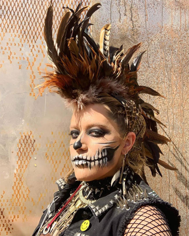 Welcome To “Wasteland”, Where Everything Is From “Mad Max”