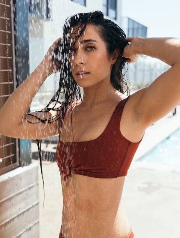 Caution! Very Wet Girls!