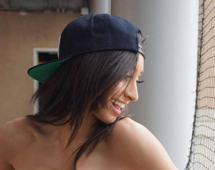 Hands Are, Hands Down, The Best Bras!