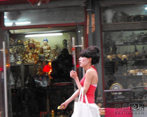 Recent trends of Asian Fashion (12 pics)