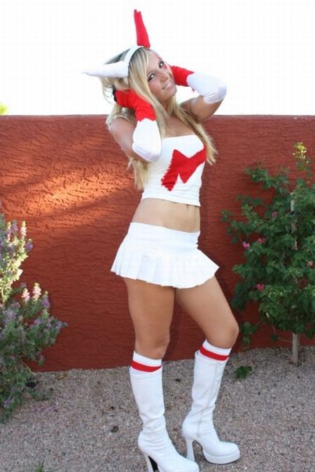 Jessica Nigri in a Pokemon costume (36 pics)