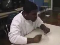 Unreal rappin’ and pen tappin’ in a classroom (5.8 Mb)