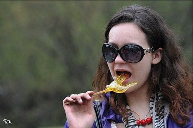 Girls are a sweet tooth (23 pics)