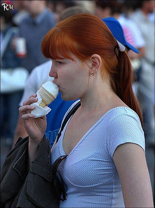 Girls are a sweet tooth (23 pics)