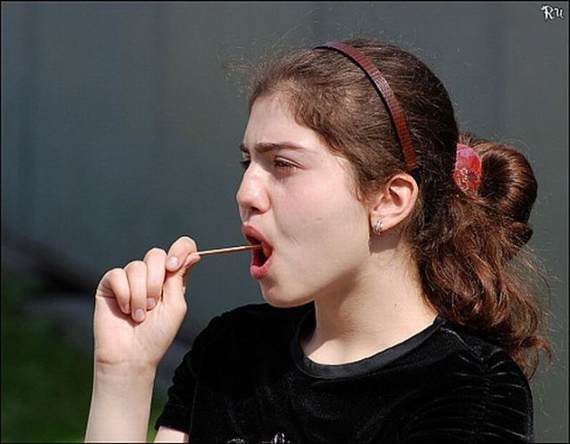 Girls are a sweet tooth (23 pics)