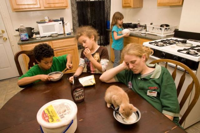 Brenda Ann Kenneally: Upstate Girls (19 pics)