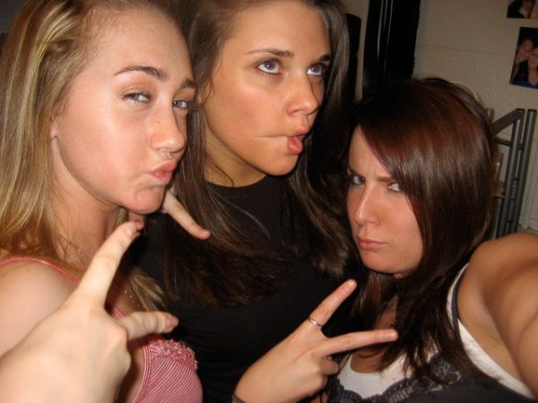 Girls and Gangsta Style. How Do Like It? (47 pics)