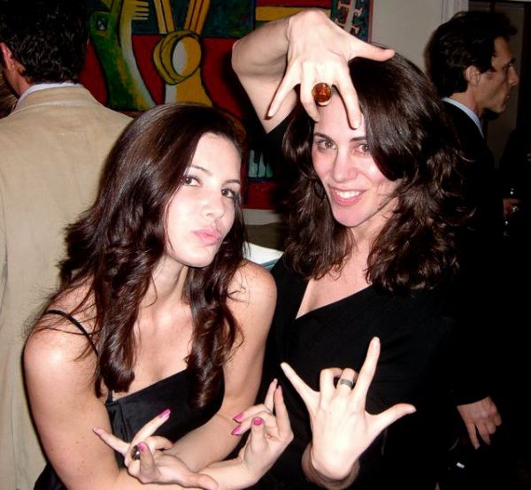 Girls and Gangsta Style. How Do Like It? (47 pics)