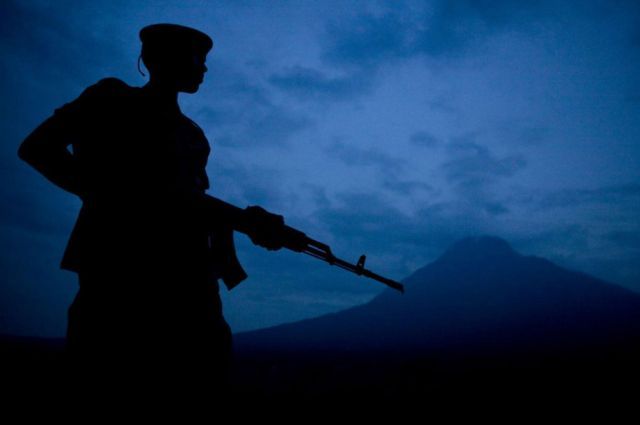 Life, death and money of mafia in the Congo (58 pics)