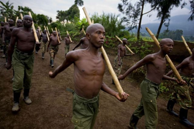Life, death and money of mafia in the Congo (58 pics)