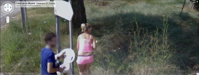 Prostitutes Spotted on Google Street View (24 pics)