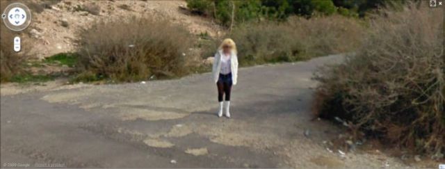 Prostitutes Spotted on Google Street View (24 pics)