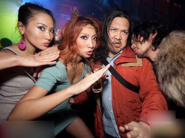 How Japanese Youth Partying (30 pics)