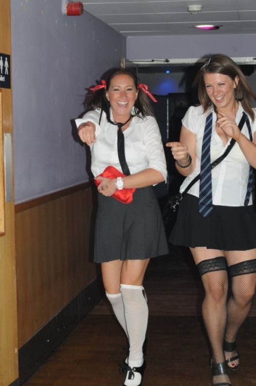 Sexy Girls from School Disco (100 pics)