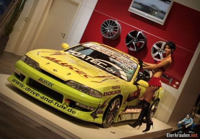 Girls from Carshows (33 pics)