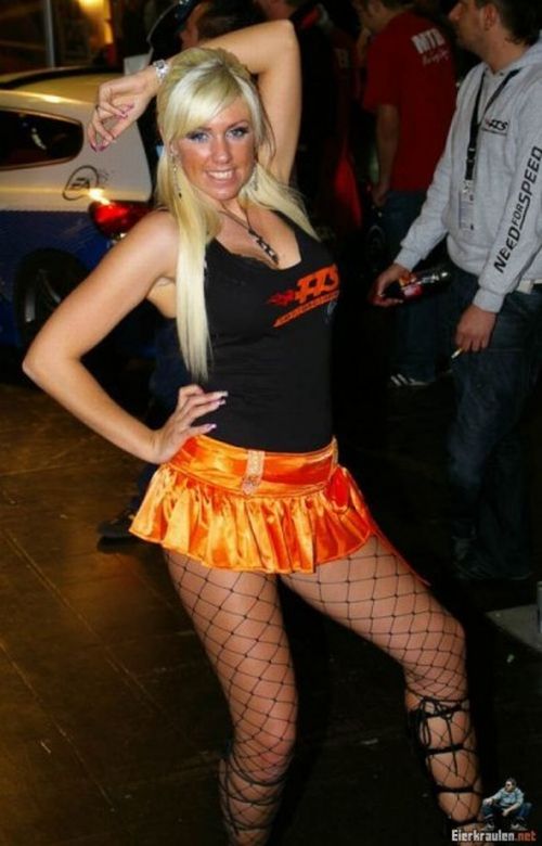 Girls from Carshows (33 pics)