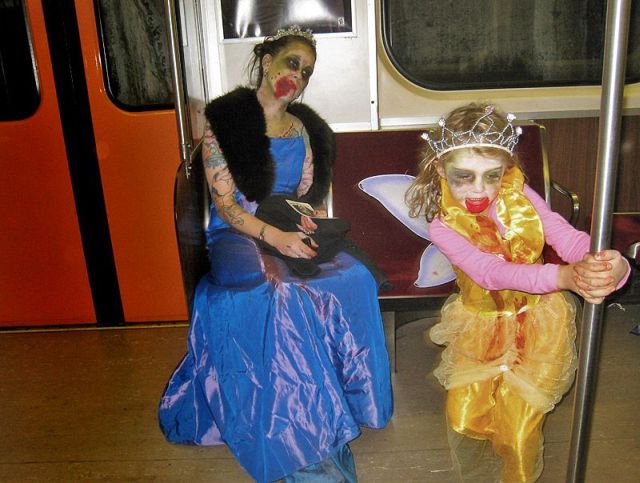 Children Zombies (16 pics)