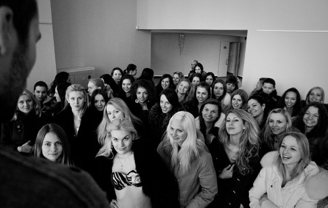 Casting Call (38 pics)