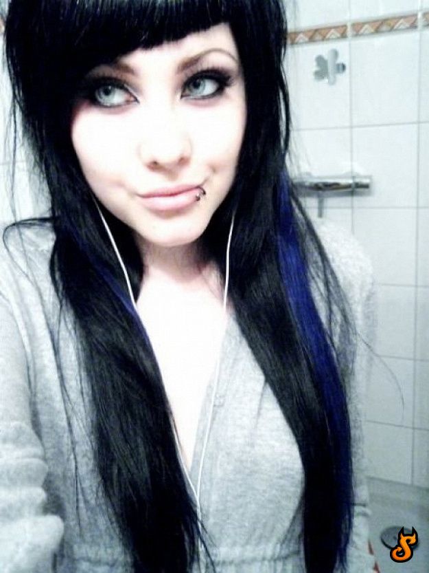 Do Emo Girls Appeal You? (75 pics)