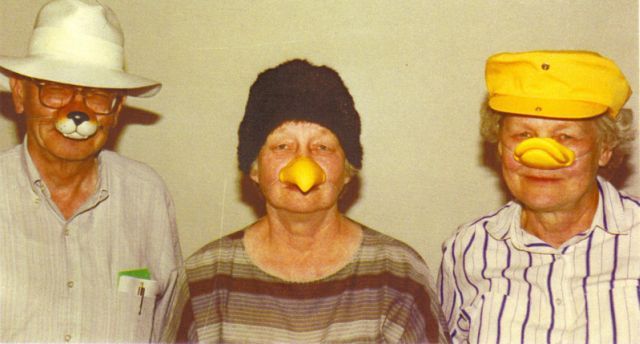 Life In The Funny Lane (44 pics)