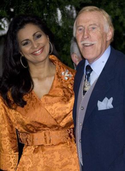 Don’t Tell Me It’s Love (31 pics)