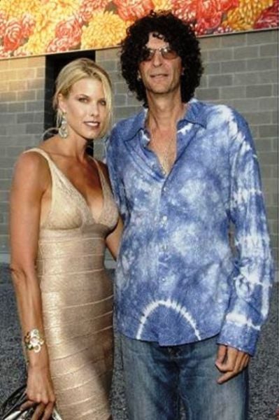 Don’t Tell Me It’s Love (31 pics)