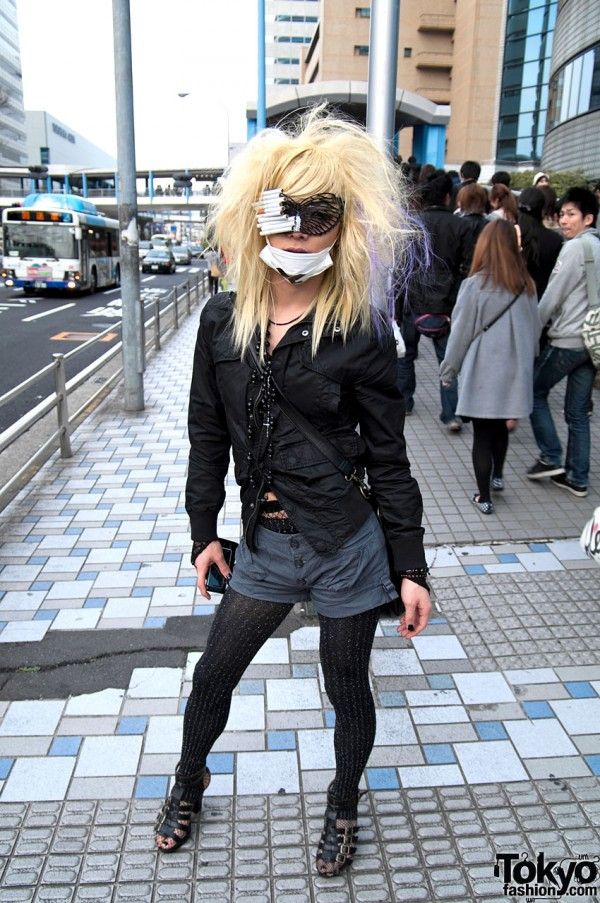 Gagamania in Tokyo (79 pics)