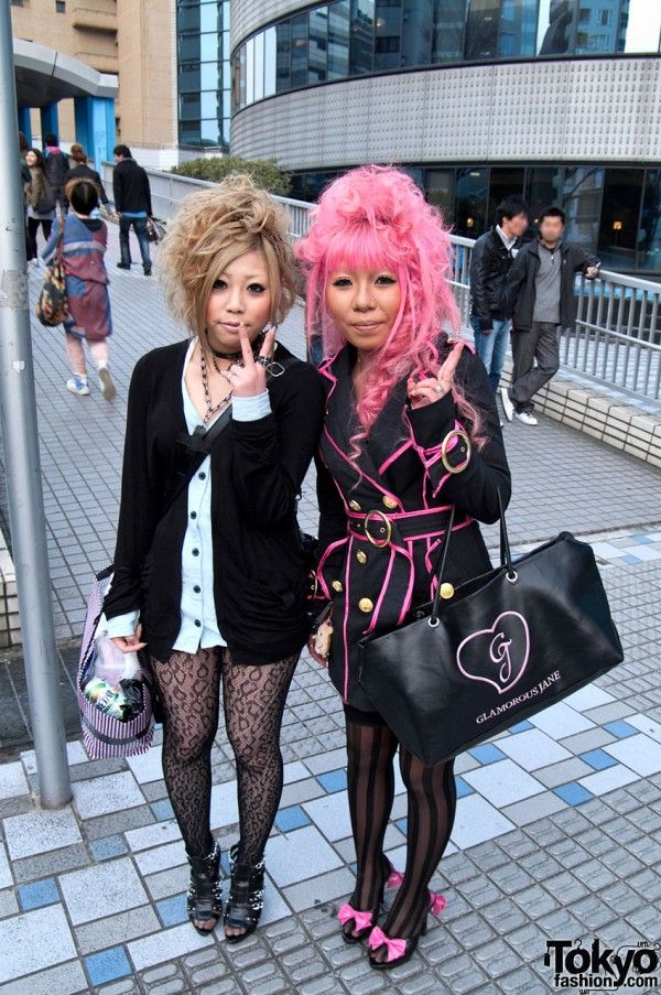 Gagamania in Tokyo (79 pics)