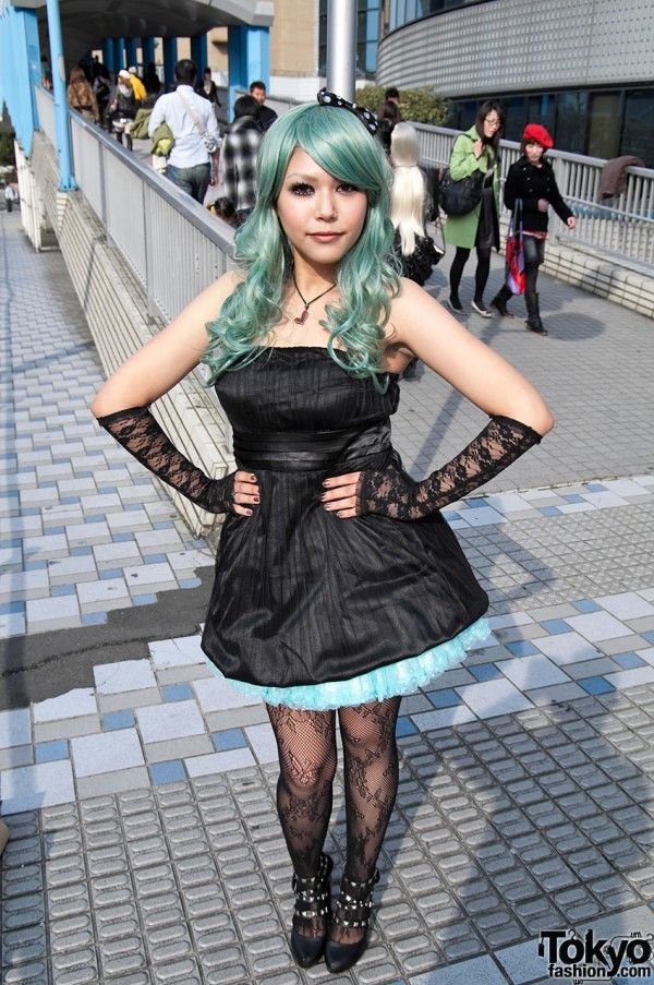 Gagamania in Tokyo (79 pics)