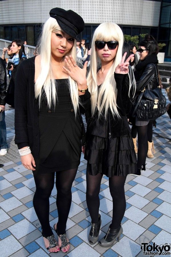 Gagamania in Tokyo (79 pics)