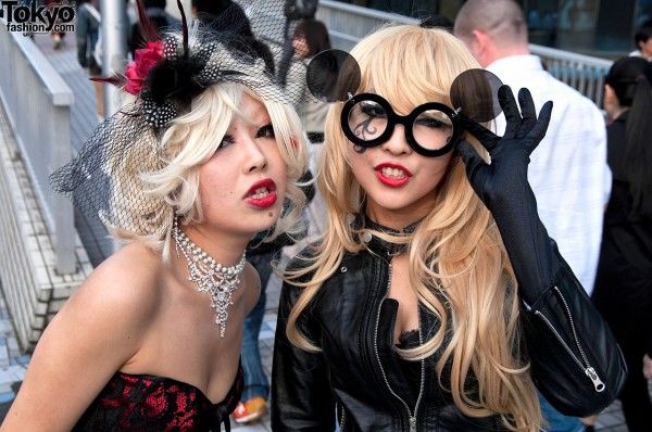 Gagamania in Tokyo (79 pics)