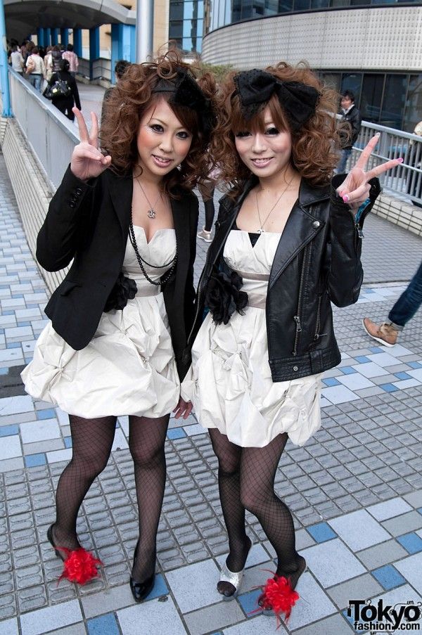 Gagamania in Tokyo (79 pics)