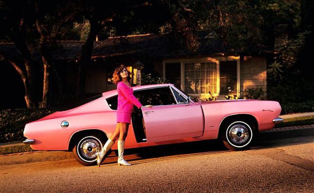 Sexy Playboy Playmates of the Year and Pink Cars (38 pics)