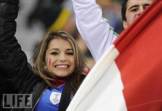 Female World Cup Fans (74 pics) Female World Cup Fans (74 pics)