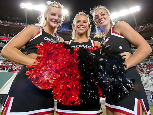 The Best Cheerleader of the Last Week (22 pics)