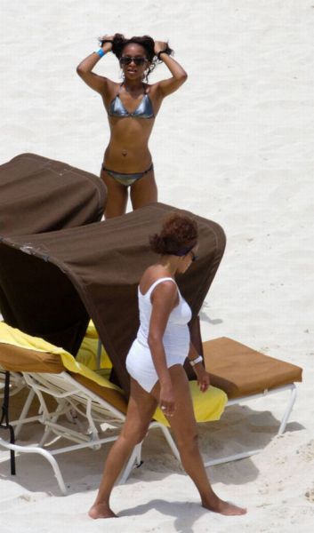 Guess the Star (24 pics)